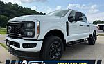 2024 Super Duty F-250 SRW Thumbnail 1