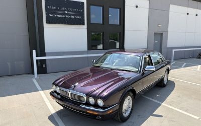 Photo of a 1999 Jaguar Vanden Plas Sedan for sale