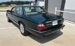 2002 XJ8 Thumbnail 4