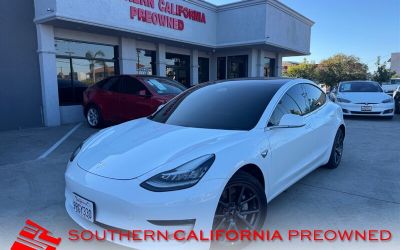 Photo of a 2018 Tesla Model 3 Long Range Sedan for sale