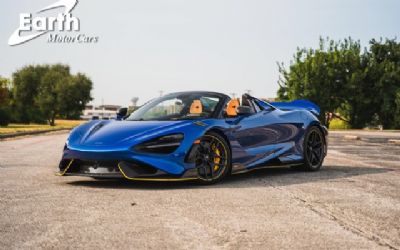 Photo of a 2022 Mclaren 765LT Carbon Fiber Pack 2 & 3 & Diffuser Bespoke Interio for sale
