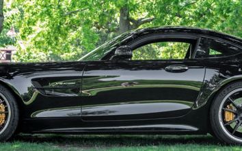 2018 Mercedes-Benz Amgâ® GT R Exclusive Interior Package Convenience Package