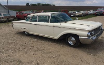 1960 Mercury Monterey 2D Sedan