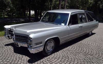 1966 Cadillac Crown Sovereign Hearse Landau Hearse