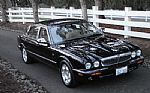 2001 XJ Thumbnail 1