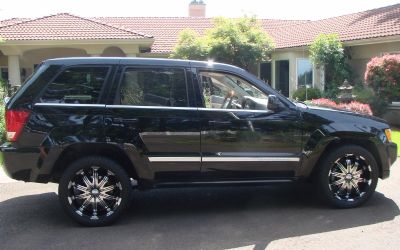 Photo of a 2007 Jeep Grand Cherokee Overland 4WD 4 DR. SUV for sale
