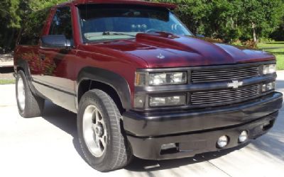 1998 Chevrolet Tahoe LT Rare 2 DR. SUV