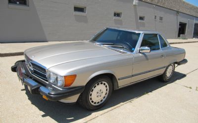 1987 Mercedes Benz 560SL Roadster 1 Family Owned 30K Miles