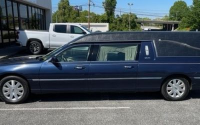 2004 Lincoln Town Car Hearse By Superior