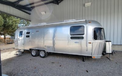 2018 Airstream Flying Cloud 27FB