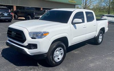 2022 Toyota Tacoma SR5 Crew Cab 4 Dr. 4X4 Pickup