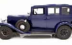 1932 L32 Sedan Thumbnail 2