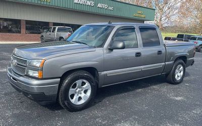 2006 Chevrolet Silverado 1500 LT1 2WD Crew Cab 1/2 Ton Pickup