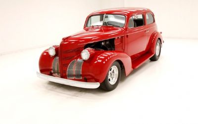 1939 Pontiac Deluxe Sedan 