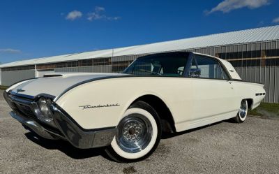 1962 Ford Thunderbird 