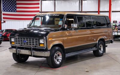 1979 Ford Chateau Super Wagon Van 