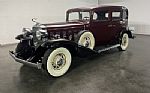 1932 355 B Standard Sedan Thumbnail 1