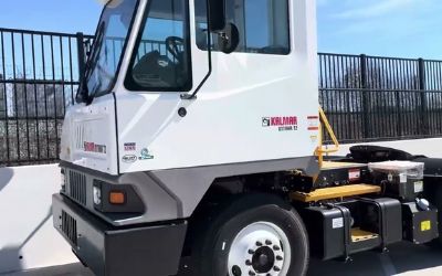 2018 Ottawa Kalmar 4X2 Yard Spotter Truck
