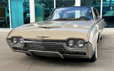 1962 Ford Thunderbird 