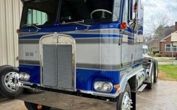 1973 Kenworth K100 