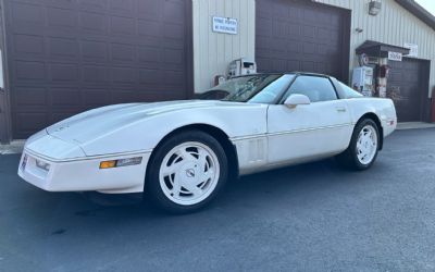 Photo of a 1988 Chevrolet Corvette 35TH Anniversary Edition for sale