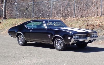 1969 Oldsmobile Cutlass S Holiday Coupe W31