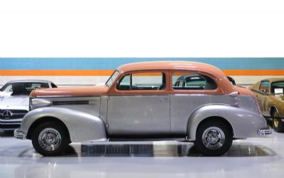 1937 Oldsmobile Sedan 