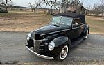 1940 Deluxe Thumbnail 2