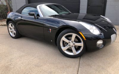 Photo of a 2007 Pontiac Solstice Base 2DR Convertible for sale
