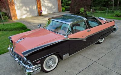 1956 Ford Fairlane Crown Victoria Skyliner 