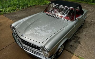 Photo of a 1965 Mercedes-Benz 230SL for sale