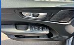 2022 XC60 Thumbnail 16