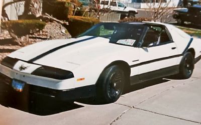 Photo of a 1990 Pontiac Firebird Coupe With T-TOPS for sale