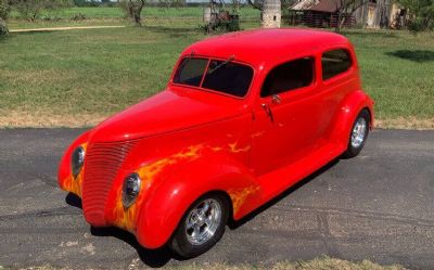 1937 Ford Tudor 