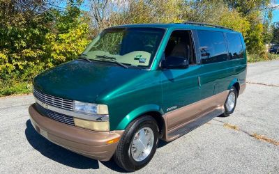 Photo of a 2000 Chevrolet Astro Passenger Van for sale