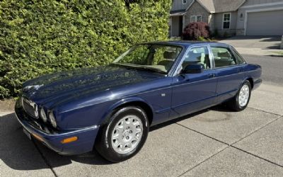 Photo of a 2001 Jaguar XJ8 for sale