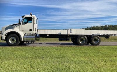 Photo of a 2025 Kenworth T880 Day Cab for sale