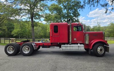Photo of a 1987 Freightliner FLC120 Conventional Sleeper Semi for sale