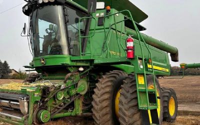 Photo of a 2011 John Deere 9770 STS Combine for sale