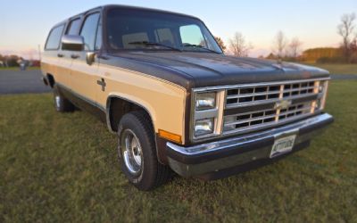 Photo of a 1987 Chevrolet Suburban Silverado "Square Body" for sale