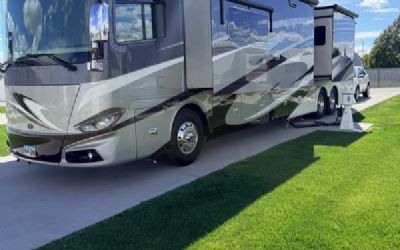 2017 Tiffin Phaeton 44OH 