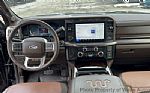 2023 Super Duty F-450 DRW Thumbnail 17