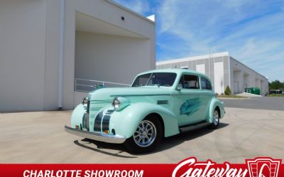 Photo of a 1939 Pontiac Silver Streak for sale