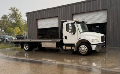 Photo of a 2019 Freightliner M2 Business Class 106 for sale