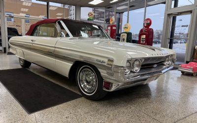 Photo of a 1961 Oldsmobile Starfire Convertible for sale