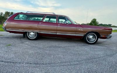 Photo of a 1973 Chrysler Town & Country Wagon for sale