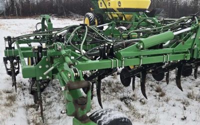 Photo of a 2012 John Deere 1870 Air Drill W/1910 TBH Air Cart for sale