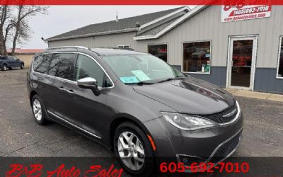 Photo of a 2020 Chrysler Pacifica Limited for sale