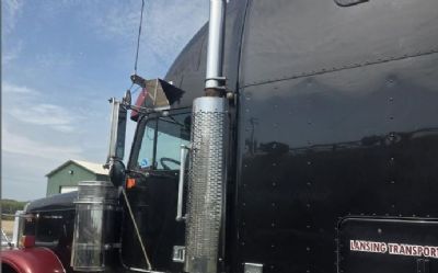 Photo of a 2008 Freightliner FLD132 for sale