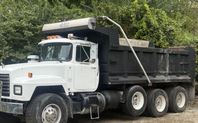 Photo of a 1999 Mack RD690-S Dump Truck for sale